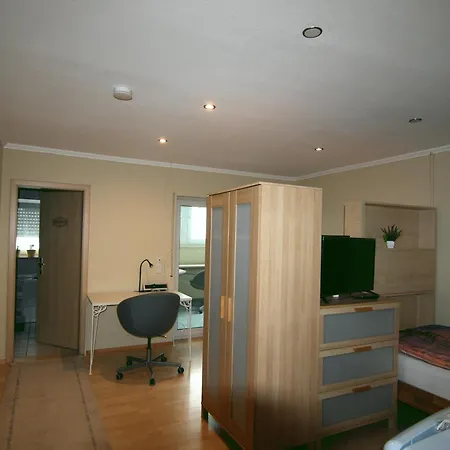 Haus 公寓 Pleidelsheim